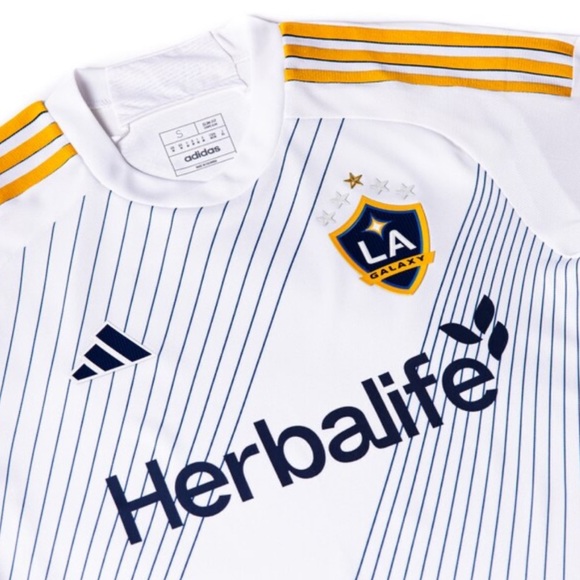 Adidas LA GALAXY
24/25
AUTHENTIC - Picture 3 of 10